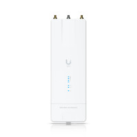 Ubiquiti UISP Wave MLO5 - 5GHz rádio pro PtP spoje, MLO, 4096QAM, SFP+ port, propustnost 5+ Gbps